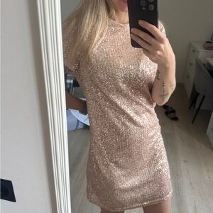 Elegant Sequin Dress in Champagne